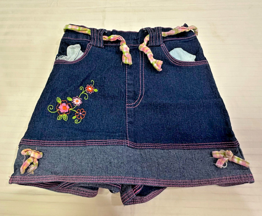 🍏🍏🍏 2B REAL GIRLS JEANS SKIRT SKORT SHORTS WITH BUILT SHORTS SIZE 5/6 🍏🍏🍏